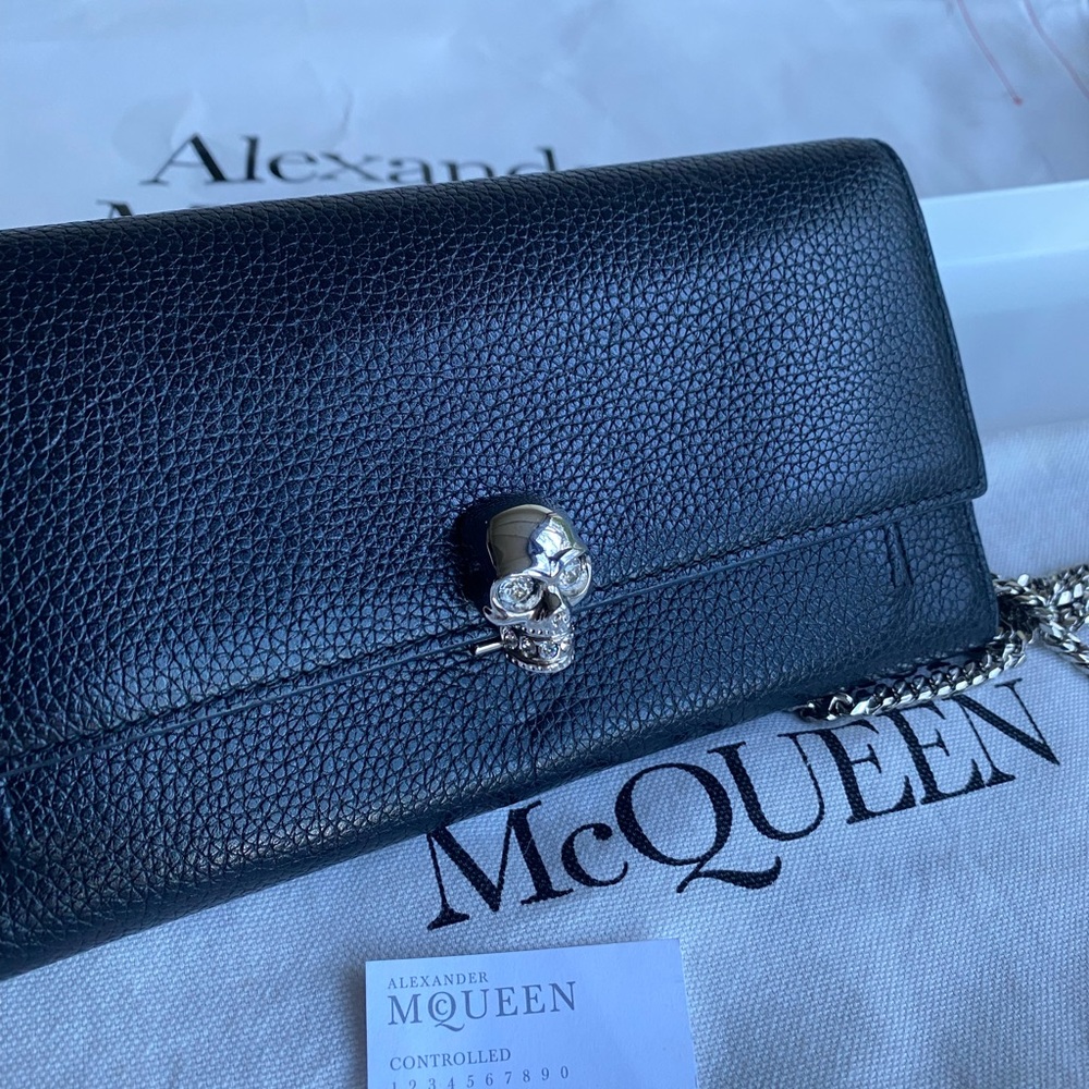 Alexander McQueen Skull Leather Wallet On A Chain Black and Silver Gently Used
